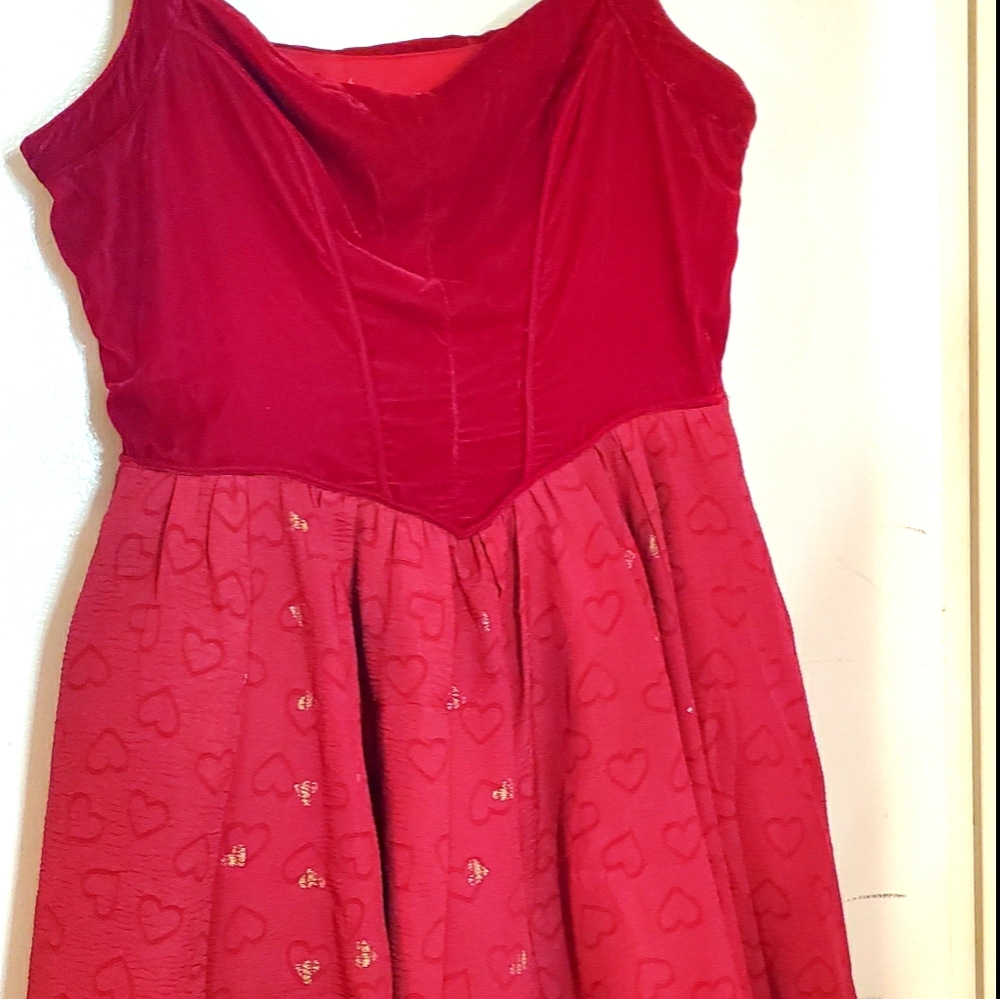 DISNEY ALICE THROUGH THE LOOKING GLASS RED QUEEN H